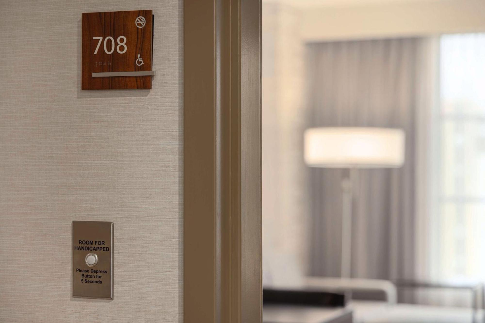 Embassy Suites Chattanooga Hamilton Place Екстер'єр фото