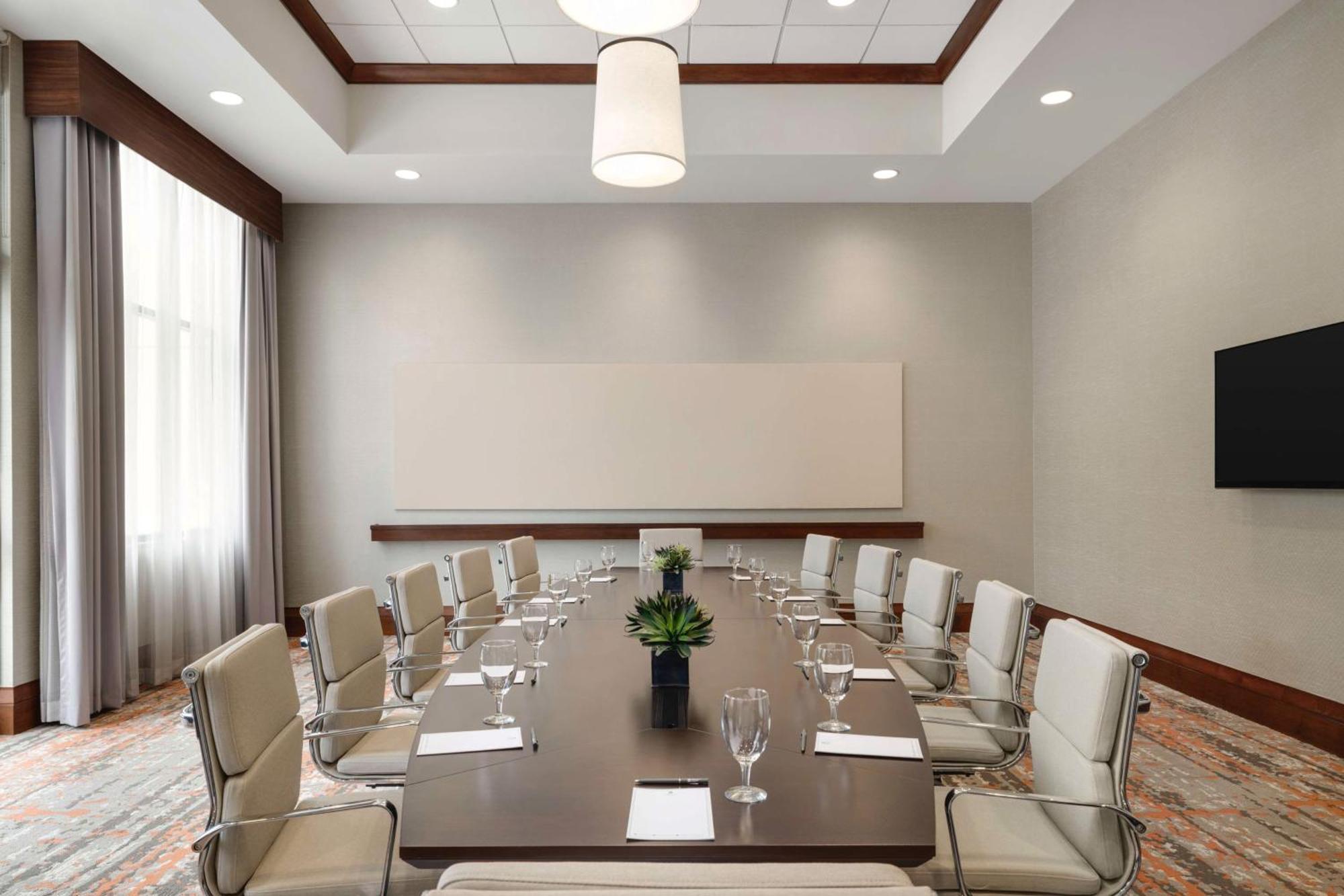 Embassy Suites Chattanooga Hamilton Place Екстер'єр фото